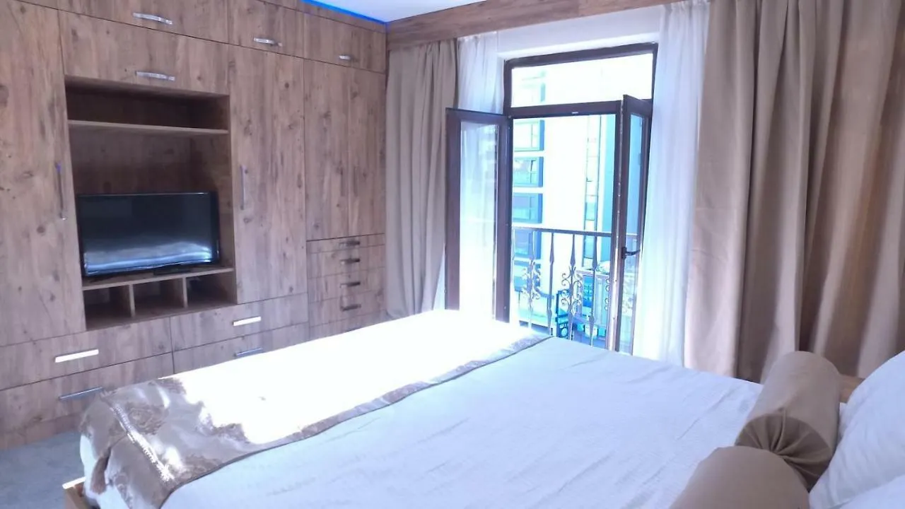 Nur Suite Istanbul 2*,
